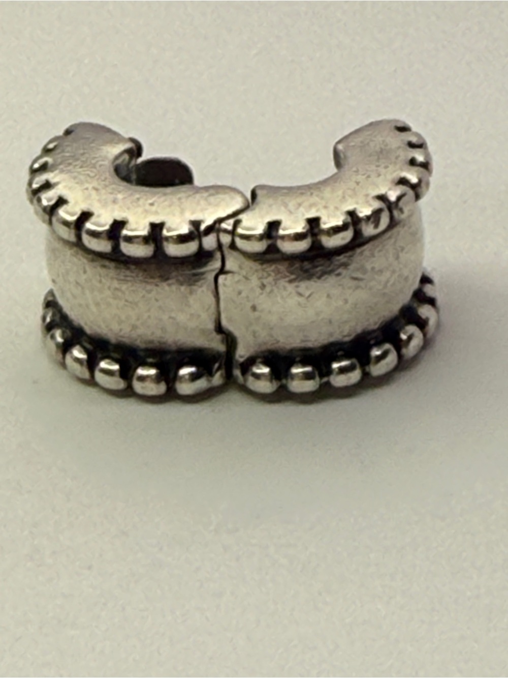 Pandora Retired Beaded Edge Clip Charm 925 ALE Moments